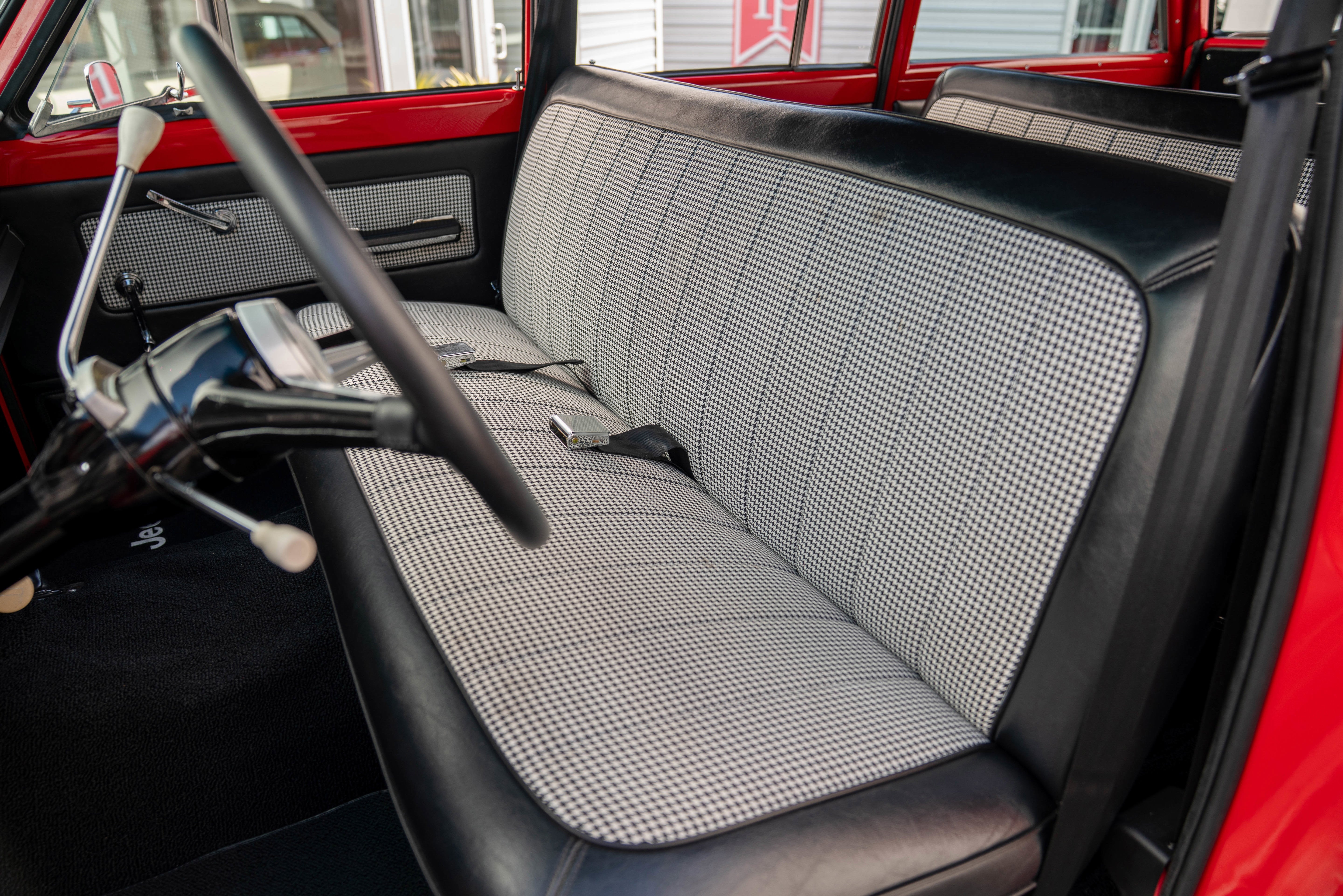 1968 Jeep Wagoneer Base