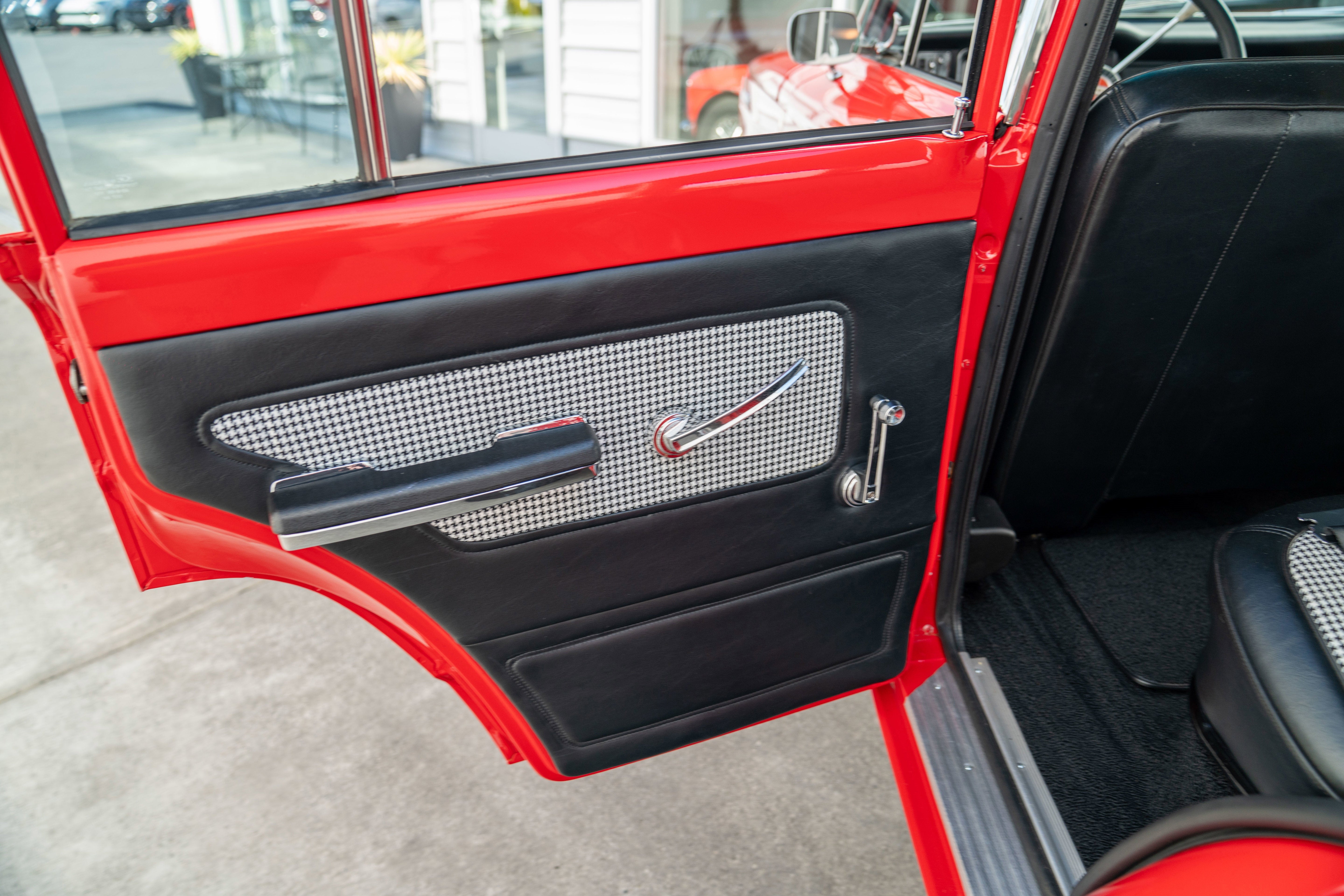 1968 Jeep Wagoneer Base