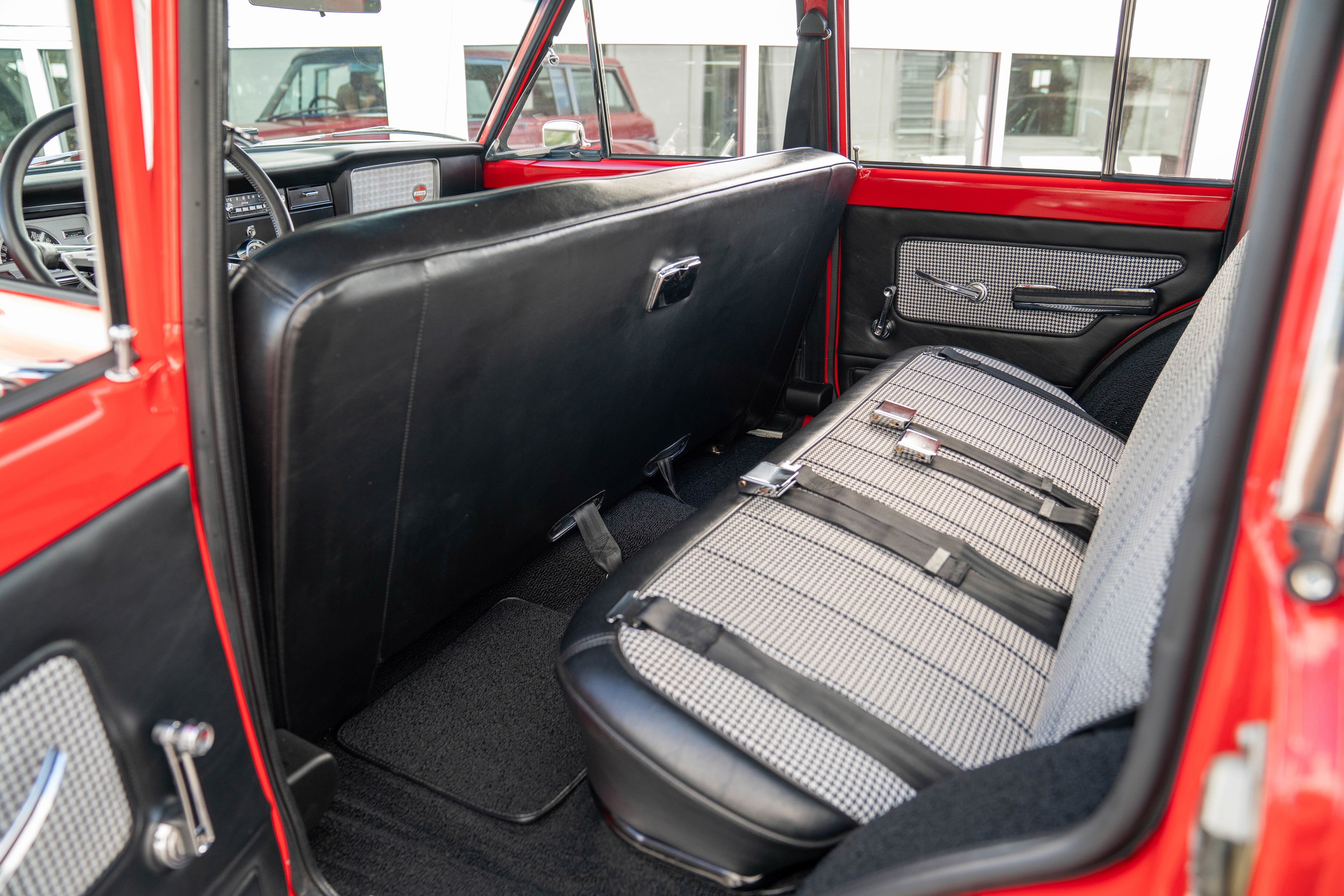 1968 Jeep Wagoneer Base