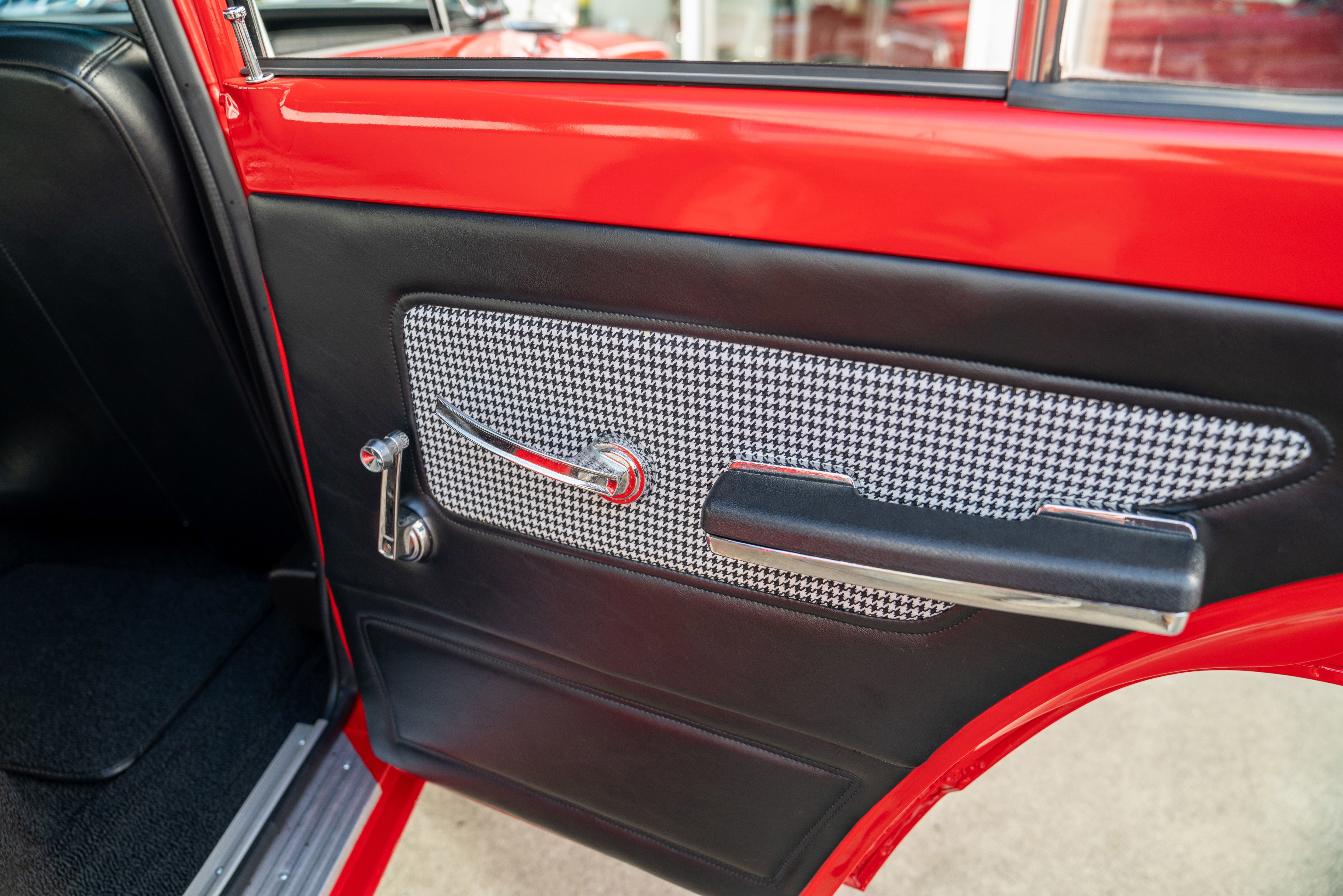 1968 Jeep Wagoneer Base