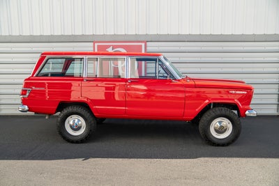 1968 Jeep Wagoneer Base