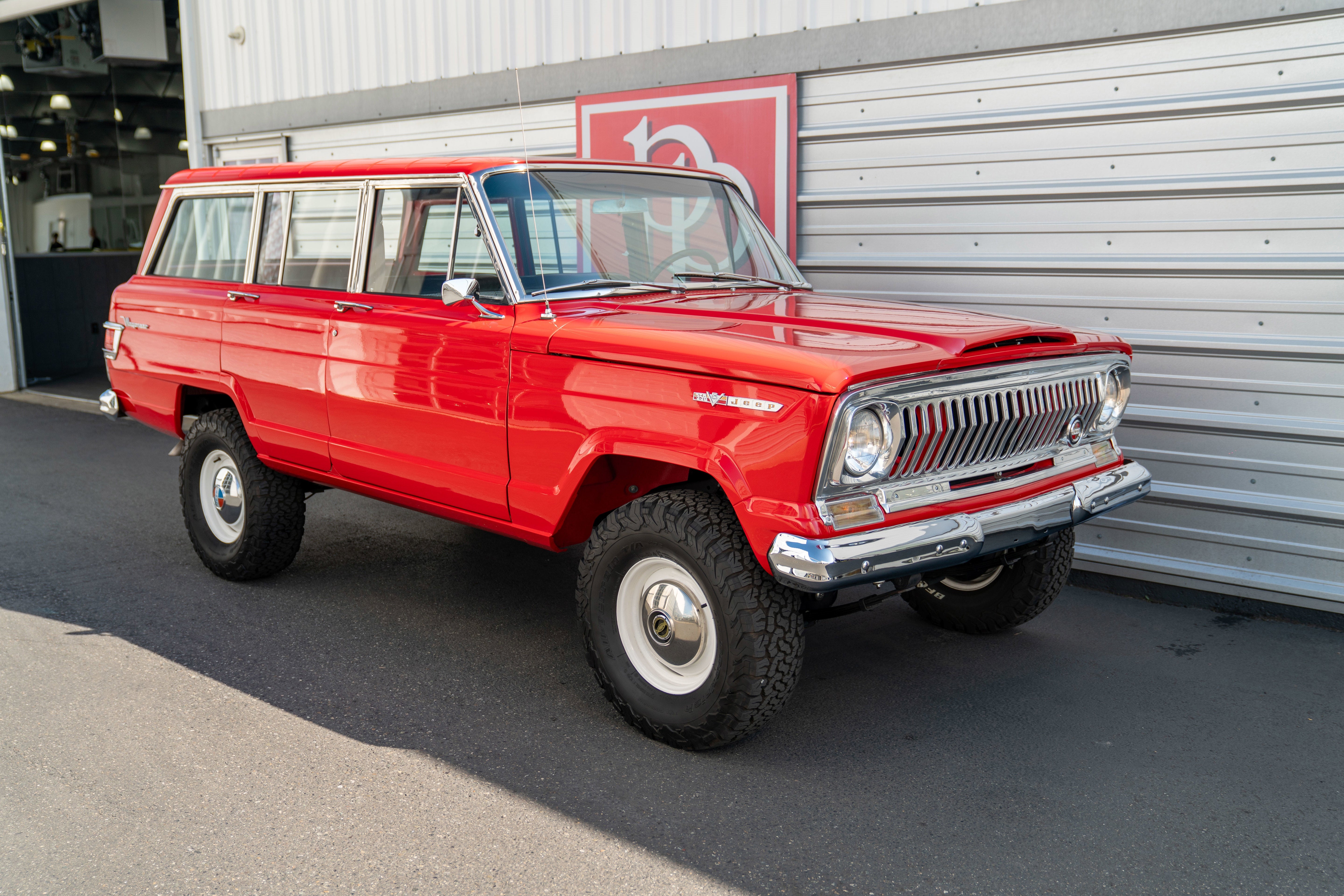 1968 Jeep Wagoneer Base
