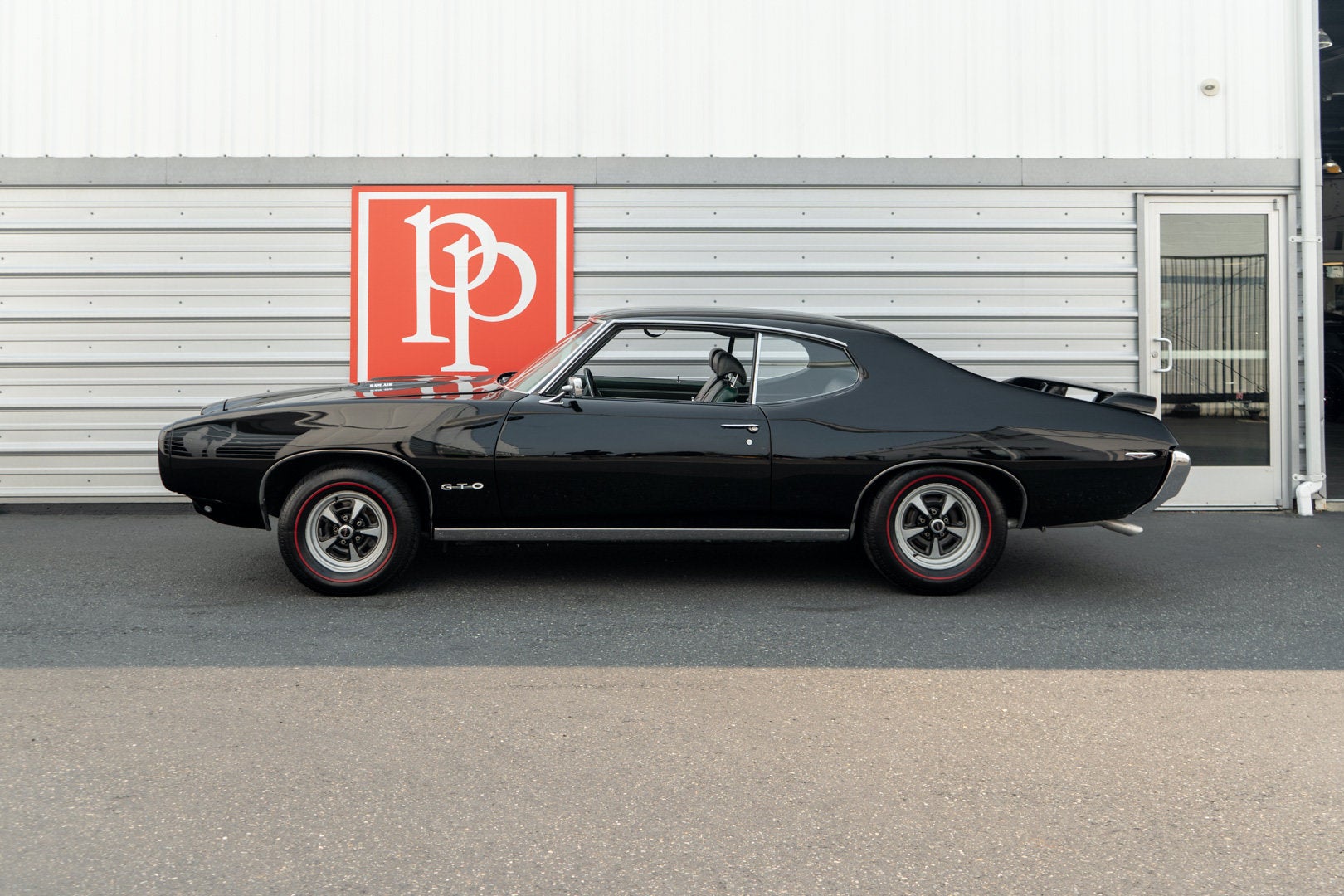 1969 Pontiac GTO Base