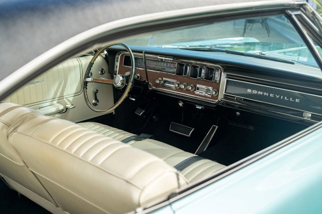1966 Pontiac Bonneville Coupe