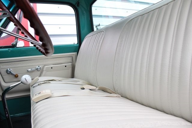 1972 Chevrolet C10 Custom Deluxe Pickup