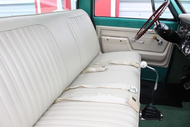 1972 Chevrolet C10 Custom Deluxe Pickup