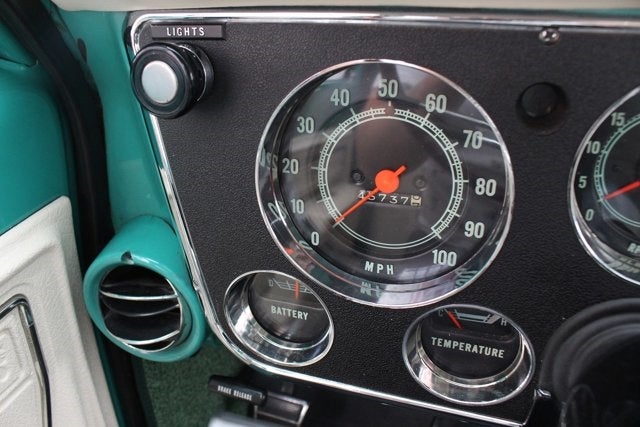 1972 Chevrolet C10 Custom Deluxe Pickup