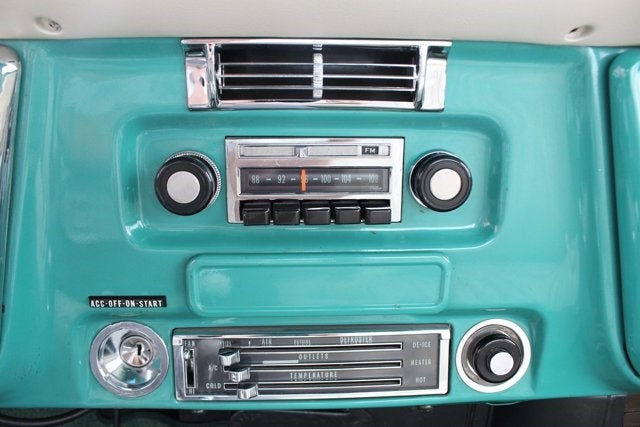 1972 Chevrolet C10 Custom Deluxe Pickup