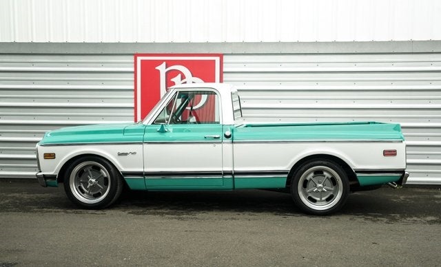 1972 Chevrolet C10 Custom Deluxe Pickup