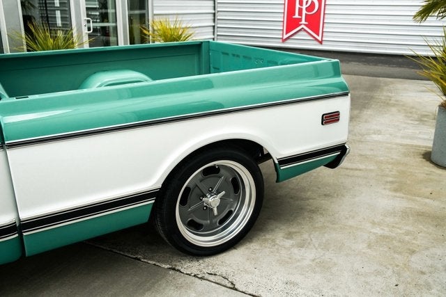 1972 Chevrolet C10 Custom Deluxe Pickup