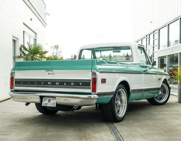 1972 Chevrolet C10 Custom Deluxe Pickup