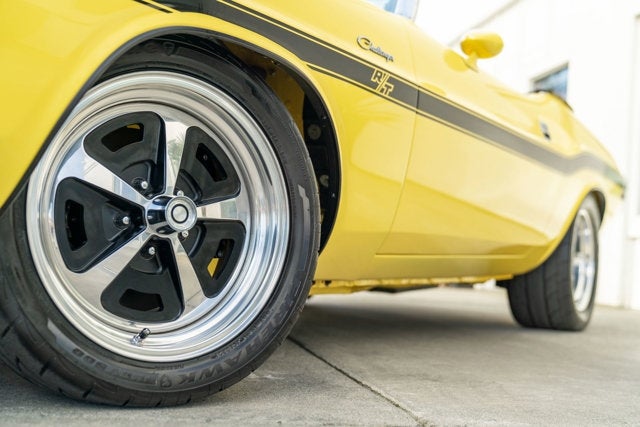 1970 Dodge Challenger R/T Hemi Convertible Resto-Mod
