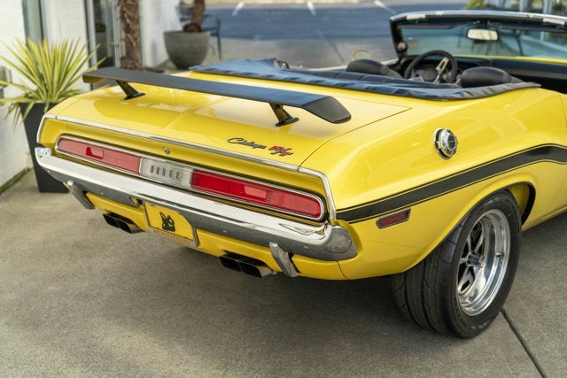 1970 Dodge Challenger R/T Hemi Convertible Resto-Mod