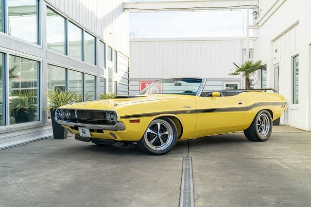 1970 Dodge Challenger R/T Hemi Convertible Resto-Mod
