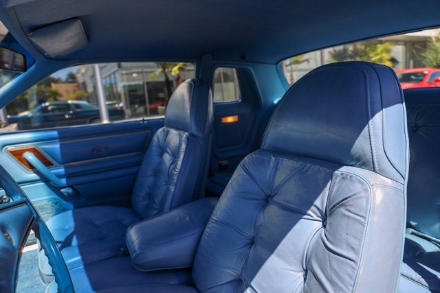 1977 Chrysler Cordoba Coupe