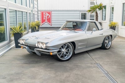 1963 Chevrolet Corvette Custom Convertible
