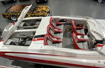 2011 Spectre SC32 Power Boat