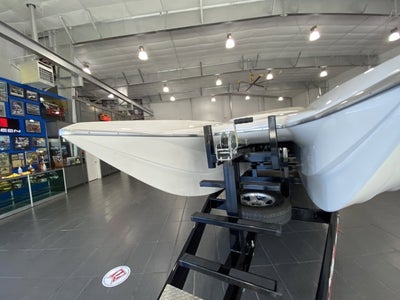 2011 Spectre SC32 Power Boat