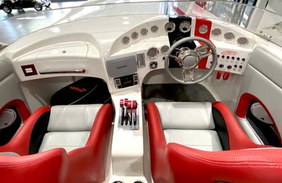 2011 Spectre SC32 Power Boat