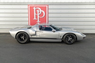 1966 Ford GT40 Base
