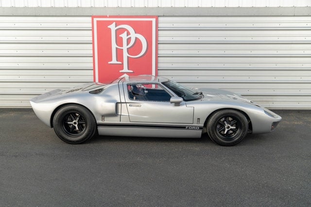 1966 Ford GT40 Base