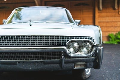 1961 Lincoln Continental Base