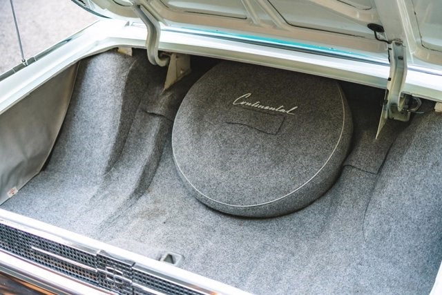 1961 Lincoln Continental Base