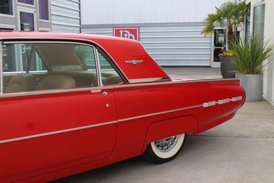 1962 Ford Thunderbird Coupe