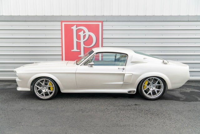 1967 Ford Mustang Fastback 5.0L Resto-Mod