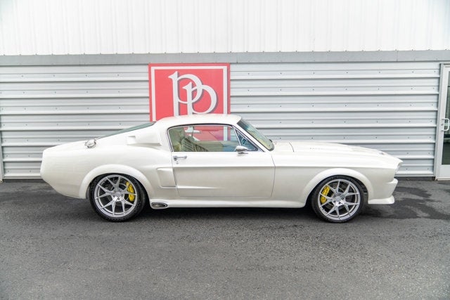 1967 Ford Mustang Fastback 5.0L Resto-Mod