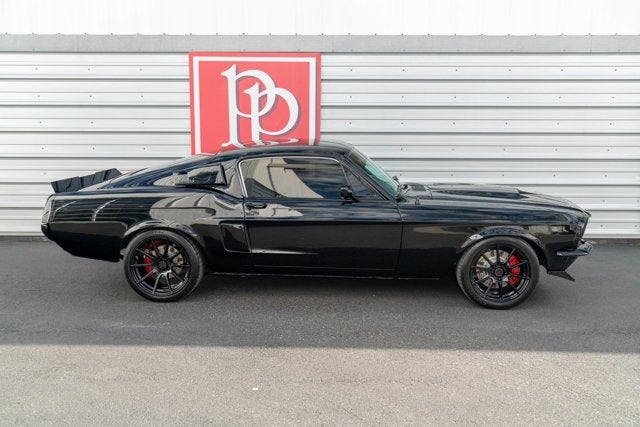 1967 Ford Mustang Fastback Resto-Mod