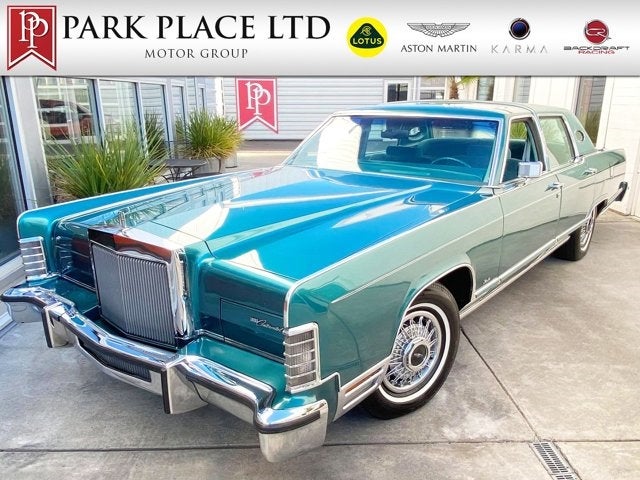 1979 Lincoln Town Car Base
