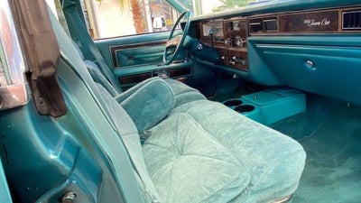 1979 Lincoln Town Car Base