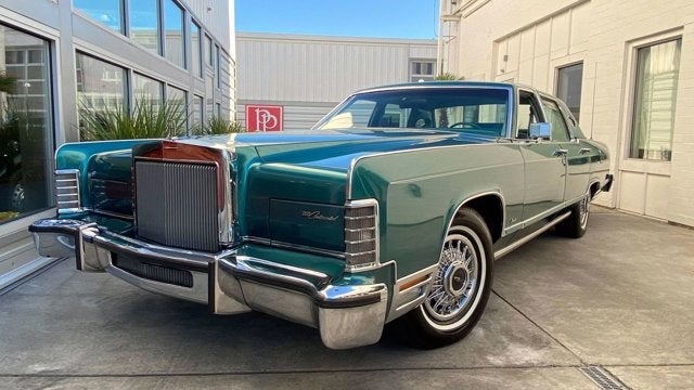 1979 Lincoln Town Car Base