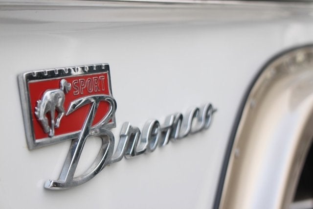 1972 Ford Bronco 4WD SUV