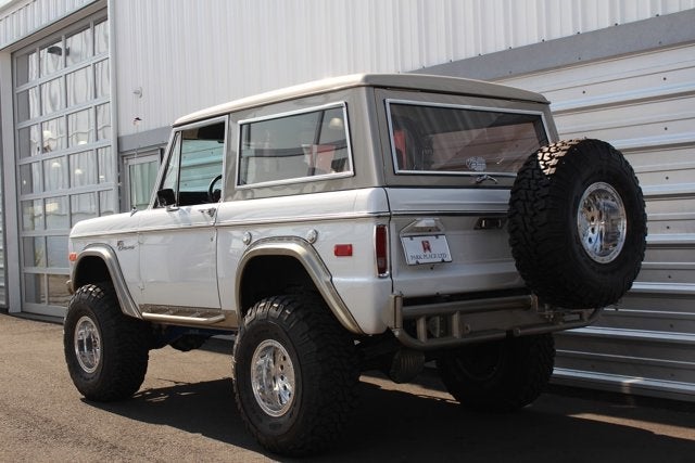1972 Ford Bronco 4WD SUV