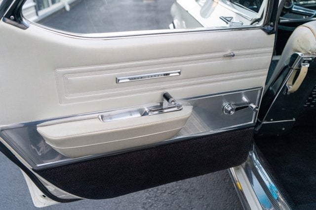 1964 Chrysler New Yorker Base