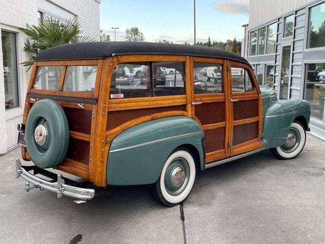 1946 Ford Super Deluxe Woody Wagon