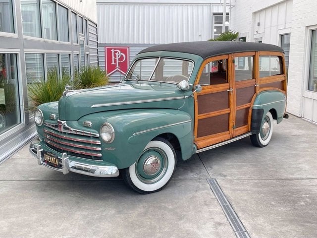 1946 Ford Super Deluxe Woody Wagon