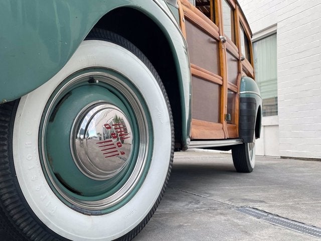 1946 Ford Super Deluxe Woody Wagon