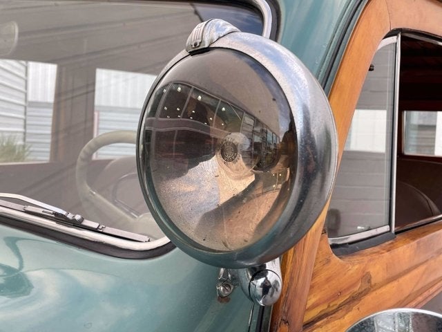 1946 Ford Super Deluxe Woody Wagon