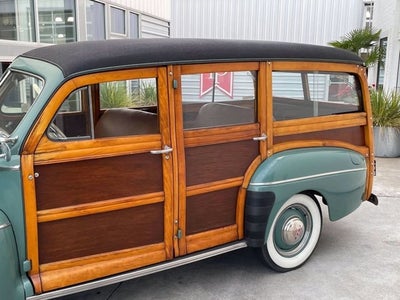 1946 Ford Super Deluxe Woody Wagon