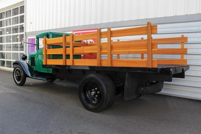 1932 Ford Model BB Truck