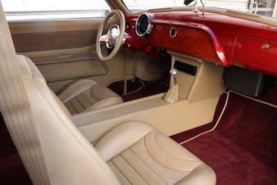 1951 Ford Custom Deluxe Restomod