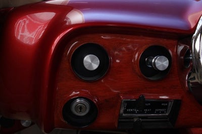 1951 Ford Custom Deluxe Restomod