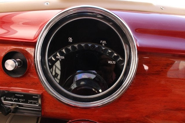 1951 Ford Custom Deluxe Restomod