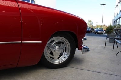 1951 Ford Custom Deluxe Restomod