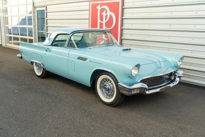 1957 Ford Thunderbird Base