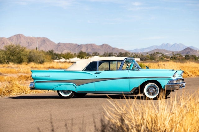 1958 Ford Fairlane 500 Roadster