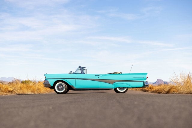 1958 Ford Fairlane 500 Roadster